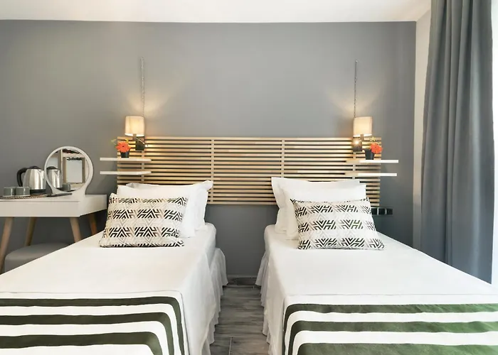 Lui Alaçatı Otel *